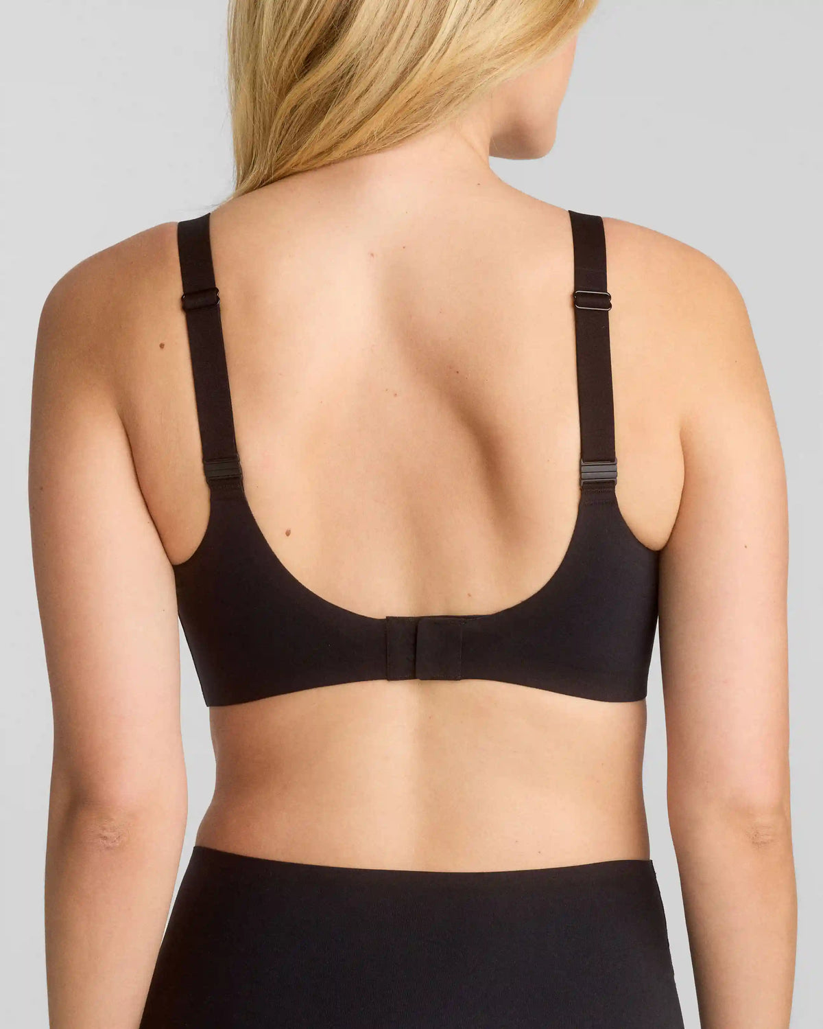 SoftForm V-Neck Bra