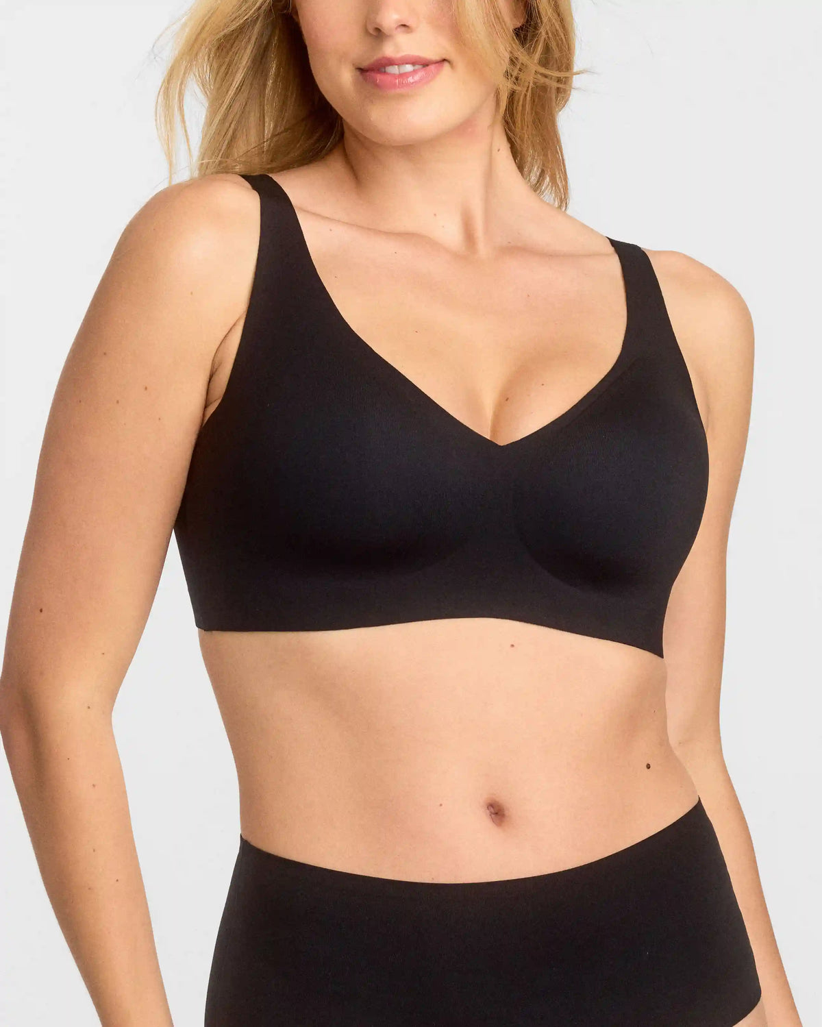 SoftForm V-Neck Bra