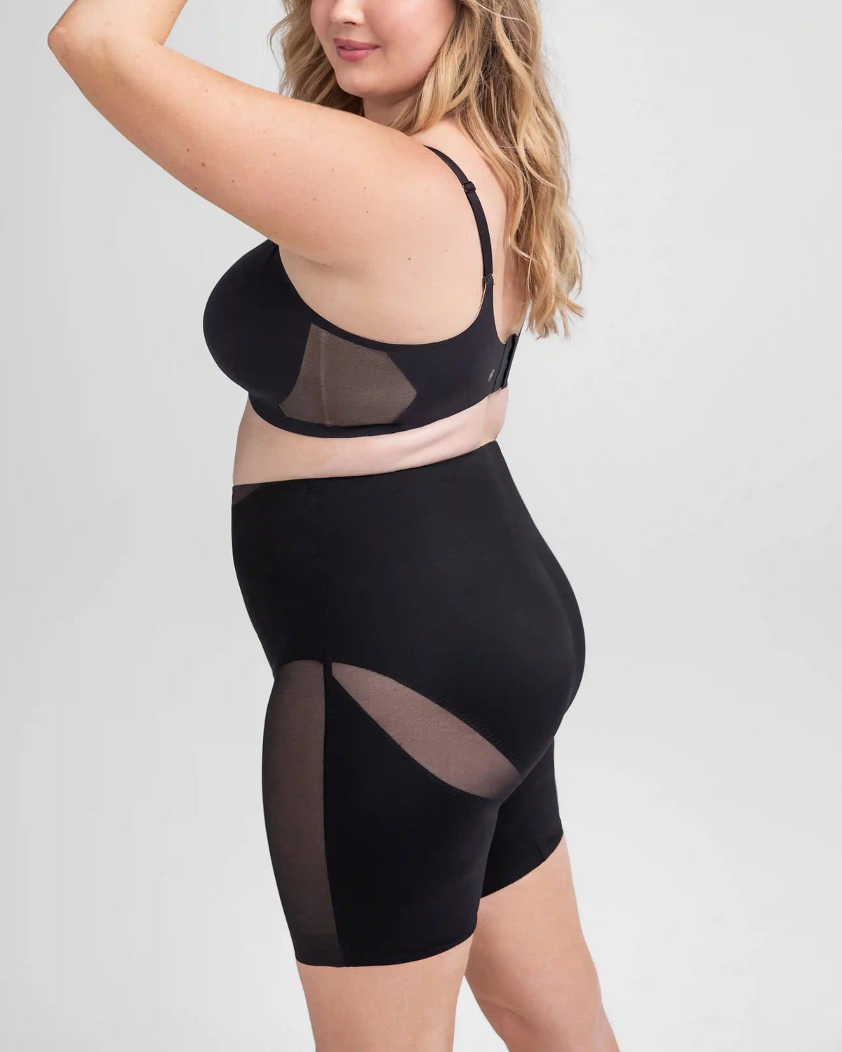 Mid-Waist Short